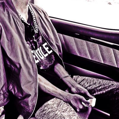 u1Q9LkVFjfVuOdg's profile picture. 01line(00)／よんべよりおーるぺん／YG／MADE参戦済み／MADE依存症／三重VIP／元@bb_solboy／ナムジャ／ほんとに低浮上m(_ _)m／髪の毛ない系男子