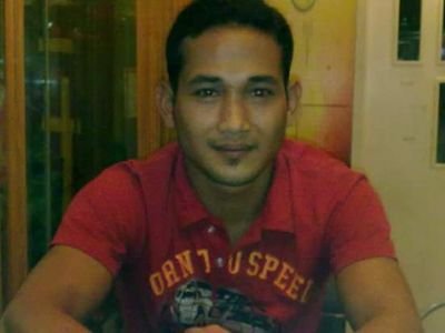 AlAchiinn's profile picture. Lebih baik bersedih dengan orang yg tepat daripada bebahagia dengan orang yg salah..