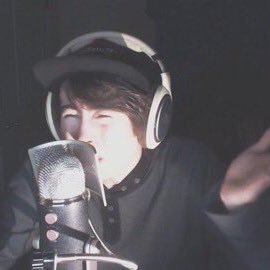 fuck I'm kidnapped save me