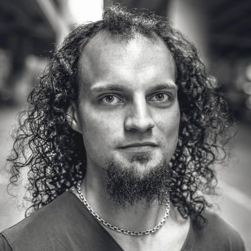 Bassist AboveTheSky | metalhead | Media Cognition Researcher | Programmer  | Head of Labs & Datamanager @NEXSKU |