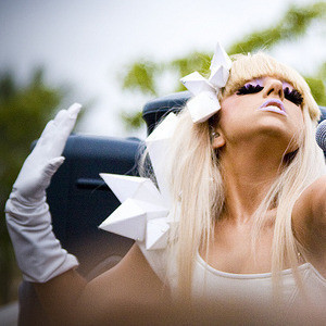 lilmonsterloo's profile picture. He Downed The Whole Thing, 
in One Efficient Gulp
Like A Beautiful Monster.
And Took Off Into The City. ϟ