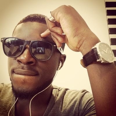 CombS_officiaL's profile picture. I have a product, to sell or not to sell?