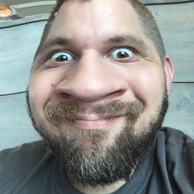 pgsenning's profile picture. Vapehead!