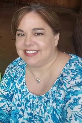 Wife, mom of 2 young men, Grammie of 3, furbaby mom of 5 and English teacher at MacArthur High School ❤