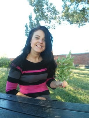 inga_stolarcuka's profile picture. dark lady with dark character 😁😈