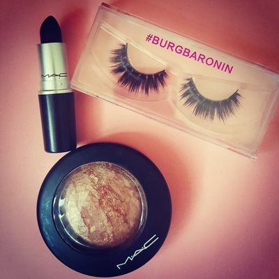 BurgBaronin's profile picture. Anfrage / Inquire: info@burgbaronin.com