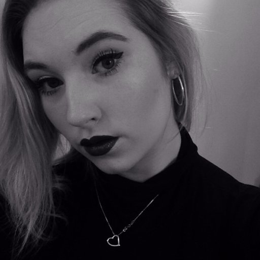 CarrieLouxo's profile picture. Aspiring Beauty Blogger
Youtube: CarrieLouxo