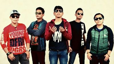 Official Twitter djaka | single hits : #1 Mencari Pengganti Dirimu | #2 Aku Tak Terbiasa |#3 Jangan Kau Menangis contact person : Andy 081395212021