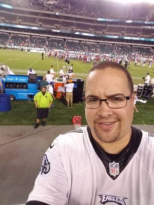 I am a sports fan, musician, and a gamer. I work at Verizon Wireless as an Operations Specialist.