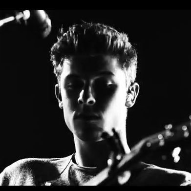 Well basically...Shawn Mendes https://t.co/U0aG74AGF8 Shawn give me Mercy