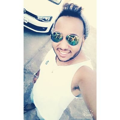 Sou fã das coisas simples... sorrir sem querer, conversar por olhares, dizer sem medo, elogiar sinceramente