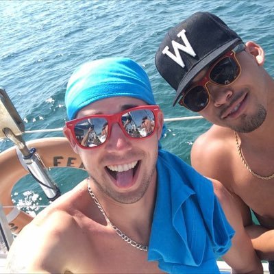 blakebeneteau94's profile picture. 23 / Windsor Ont. / Arlen Tool Company Ltd. 

✌️🙃😈✊🖕

life will fuck you, sometimes you just have to change positions and enjoy it ✌️