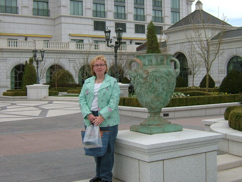 learning innovator, lover of emerging learning approaches, birder, sherlockian