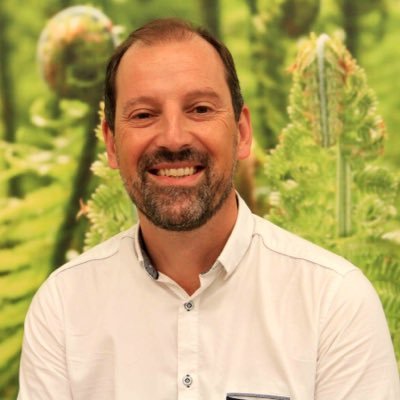 manuelcomesana's profile picture. Me interesa El Talento, El Liderazgo, La Solidaridad, La Cooperación, La Ciencia, La Naturaleza, pero siempre con el foco puesto en.....Las Personas.