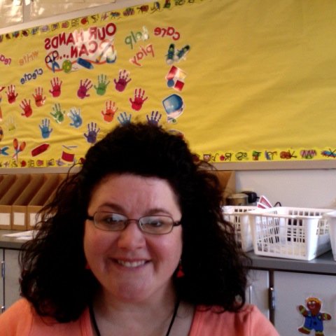 suzannebrantle6's profile picture. mother of 3, loves being a teacher