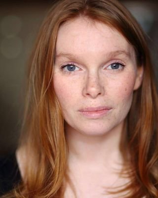 Scottish Actor, Singer and New Writer represented by @thebwhagency recently played DC Kate Thompson in @BBCDoctors and Nonie Farrish in @Outlander_Starz