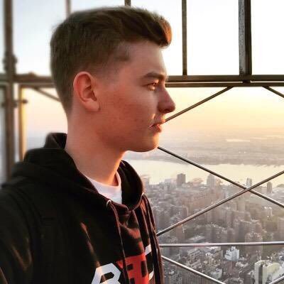 Hi I'm Lucas! I'm a Director @FaZeClan with 2M+ Subscribers on Youtube! https://t.co/4RIAKHW3nJ Powered by @GFuelEnergy. Main account is @FaZeBlaziken
