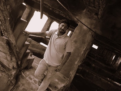 Follow me to know me