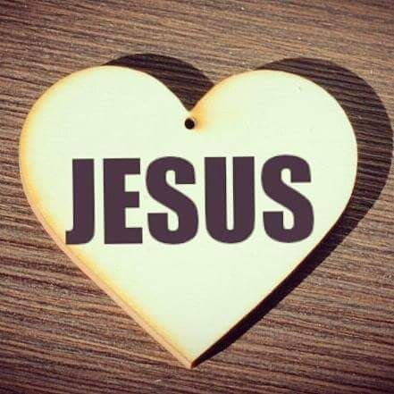 Jesucristo es el camino, la verdad y la vida ✋.
~Propósito
Llevar la palabra de Dios a cada rincon del 🌏 y brindar mensajes de aliento y edificación.