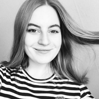 Skriver, tegner, synger meget - og dur til ingen af delene.