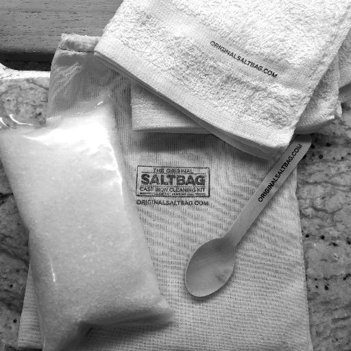 The best way to clean cast iron pans is the Original Saltbag. Our coarse-cut salt kicks a dirty skillet in the rump roast. Easy, effective and 100% natural.