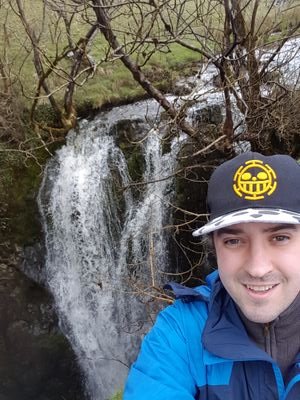 stuartburns309's profile picture. up the villa