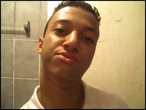 carloshfenty's profile picture. 