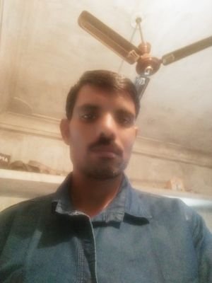 LuckyTh76628655's profile picture. business