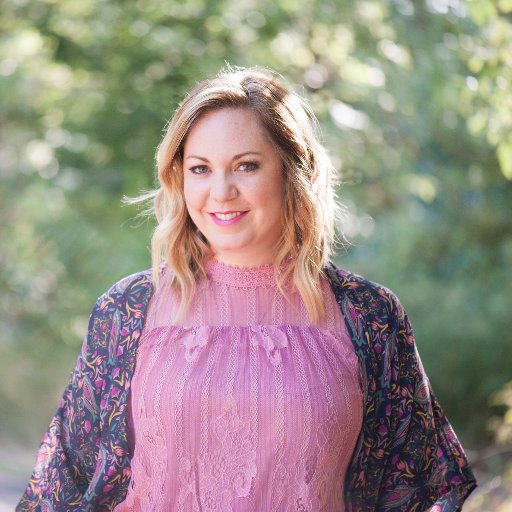 At Real Housemoms I share real food for real moms, and the occasional craft! I love meeting moms and non moms alike!