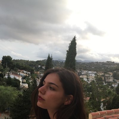 mackookie's profile picture. Aime moi moins mais aime moi longtemps