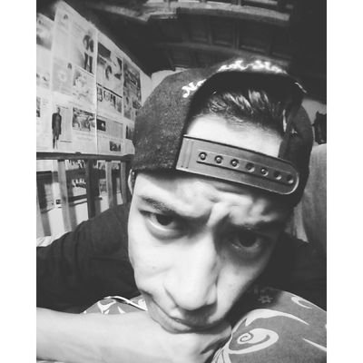 Ga pengen sama yg ngondek.kemayuuuuuu
BISEX!!!