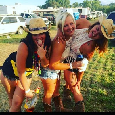 sage_stulz's profile picture. Drinkin' beer n raisin' hell