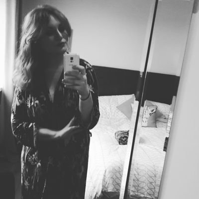 SophieBeech3's profile picture. Religious Studies graduate @SOAS.
Abdel Halim Hafez is my hero.
Summer fruit squash is life.