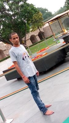 raman13098329's profile picture. 