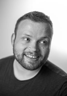 Hi! I'm a Web Frontend Developer with interests in HTML5, CSS3, UX and Usability. I am also interested in Photography.
andreasweiss.info | thinkabouthtml5.com