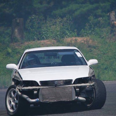 かずと Twitterissa 先輩の車が盗まられました 名古屋505も17 92の赤色のs13シルビアです リアはボロボロで足が死んでてまともに走れんみたいです 2 3時くらいに鍋田で目撃情報あり 拡散よろしくお願いします Http T Co C2vaa4v7gp