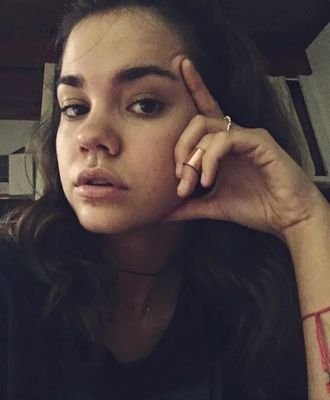 Rpg_Eden's profile picture. Eden, 17 ans. Fetarde, curieuse, secrète.