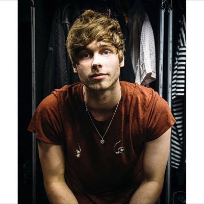 ❤️I'm in love with 4 Australians❤️ ❤️Luke hemming is BAE❤️ ❤️I saw 5 sos❤️