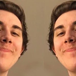 smithsmithplays's profile picture. I am @thesmithplays, but with double the sellout and with double the plays