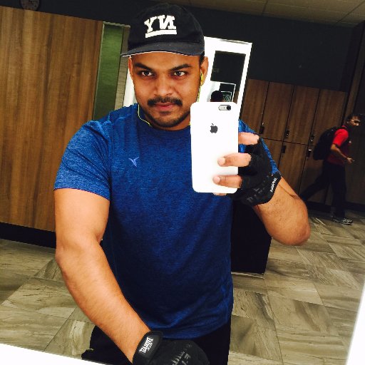 pratikzora's profile picture. 