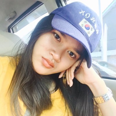 aningpratiwii's profile picture. 