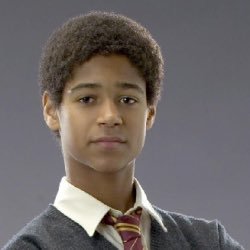 DeanThomasss's profile picture. - Dean Thomas || - Gryffondor || - 17 ans