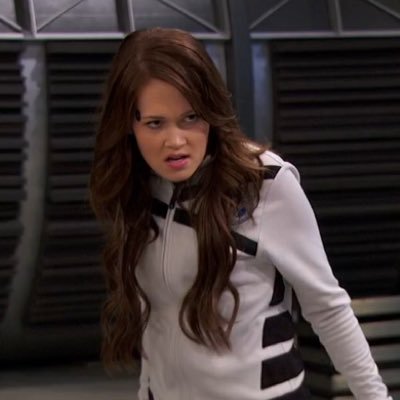 WHY DO I HAVE TO SAY ANYTHING ABOUT MYSELF?! ROARRRRRRRRR!!!!!!!! {Lab Rats RP}