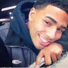 TommydaWeek's profile picture. 