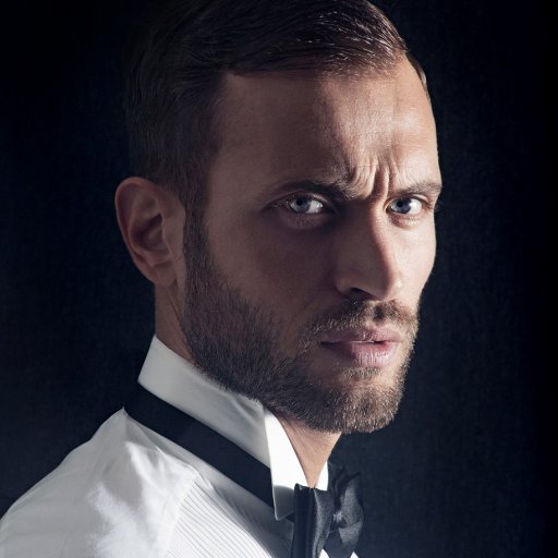 uk agent @nylandershawagency italian agent @movimentoinarte LA manager @FrameworkEntertainment https://t.co/JAjGGFKHTA