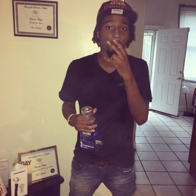 moneyman_035's profile picture. Born A Boss #LOWEND fmoi @taysavage974