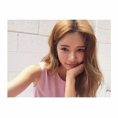 ugsora's profile picture. 私はあなたに一目惚れした。                                                                                                         「 ρaяк sσяα」