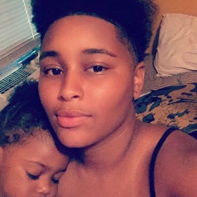 GOD🙏🏽1️⃣; CANCER ♋️; (L)GBT 👭 ; FUTURE YOUTUBE VLOGER 🎦
