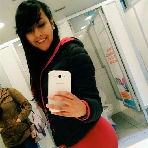 Hoooola :3
Bueno, no sé que poner xDD pero me gusta mucho la comida, el deporte y los perritos
- Y Seré futura terapeuta ocupacional :3