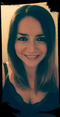 Periodista. Amante de la buena música y el cine. Risueña y con un carácter bastante particular.